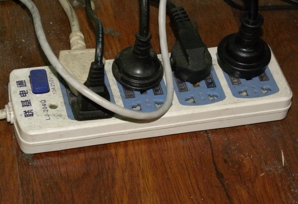 【珠江電纜】隨手拔充電器，真的有必要！